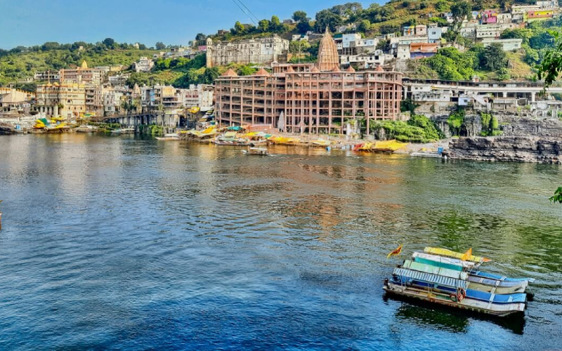 Ujjain to Omkareshwar Taxi